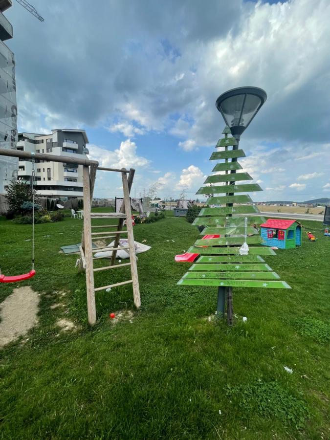 Panoramic Apartment Брашов Екстериор снимка